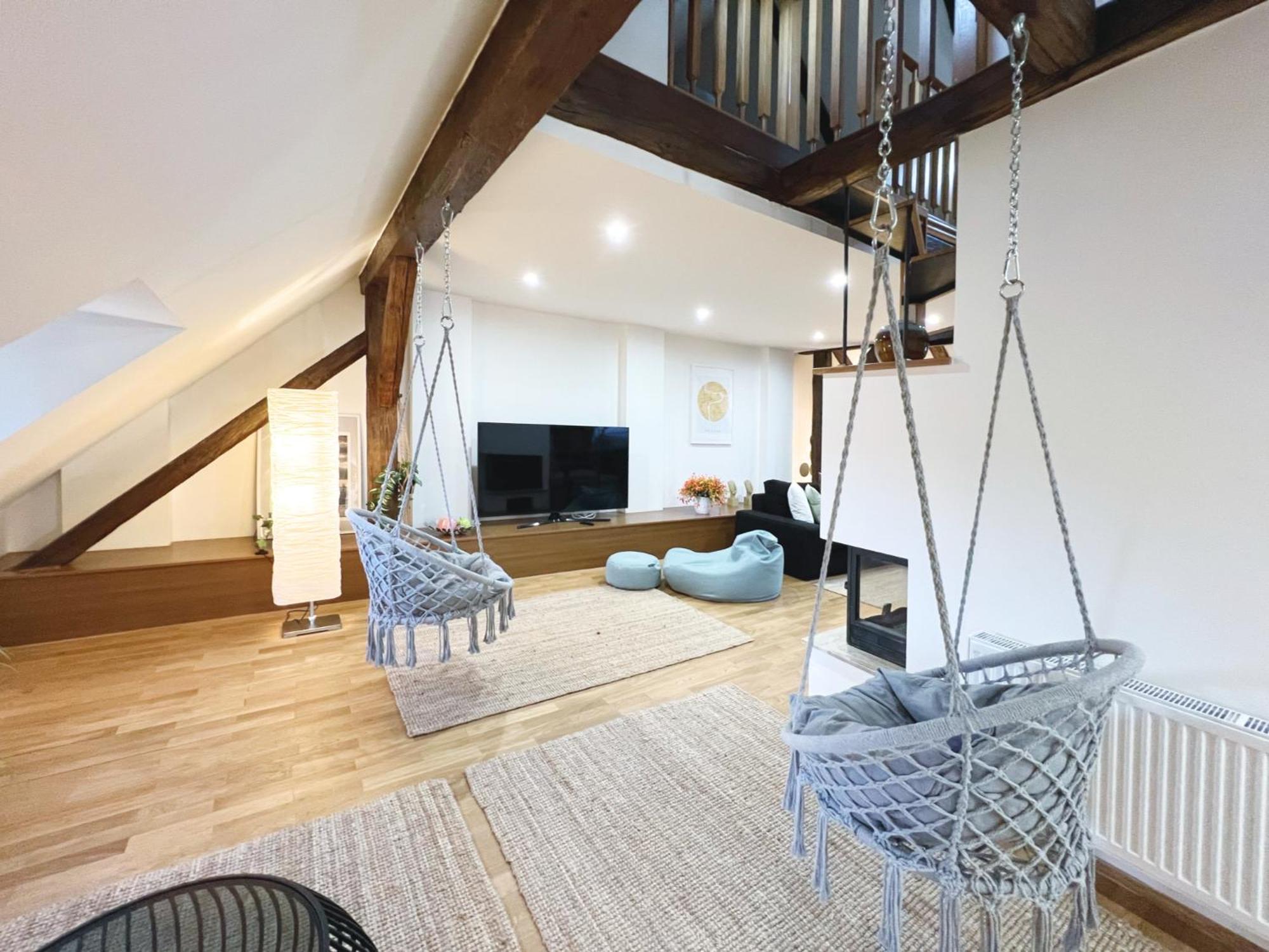 Residence Charles Bridge Прага Екстериор снимка