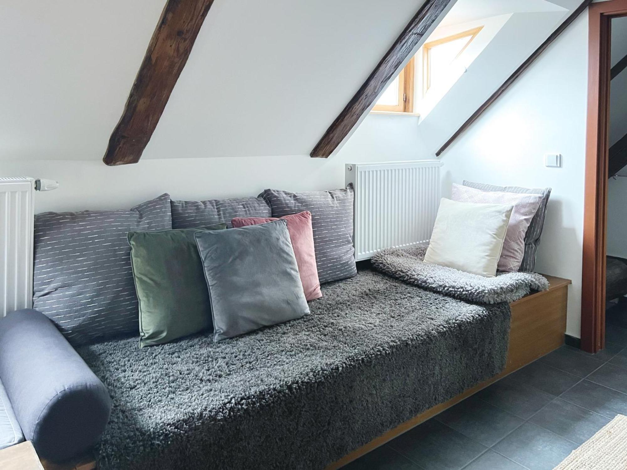 Residence Charles Bridge Прага Екстериор снимка